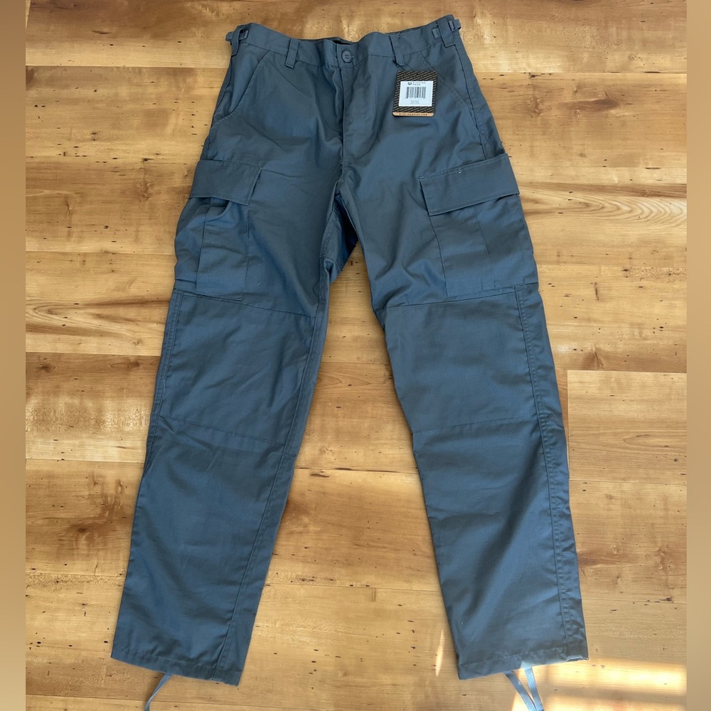 NWT Mission Made Men’s Tactical Pants Wolf Grey. Size Medium Long